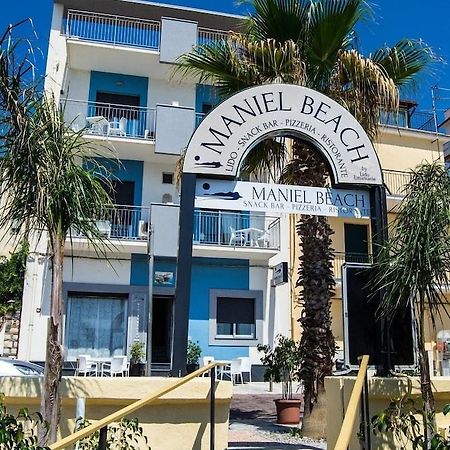 Maniel Beach Hotel Letojanni Exteriör bild