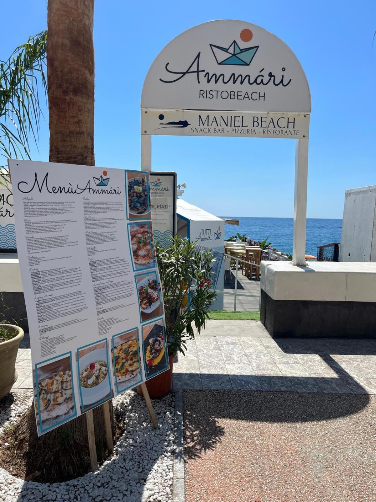 Maniel Beach Hotel Letojanni Exteriör bild
